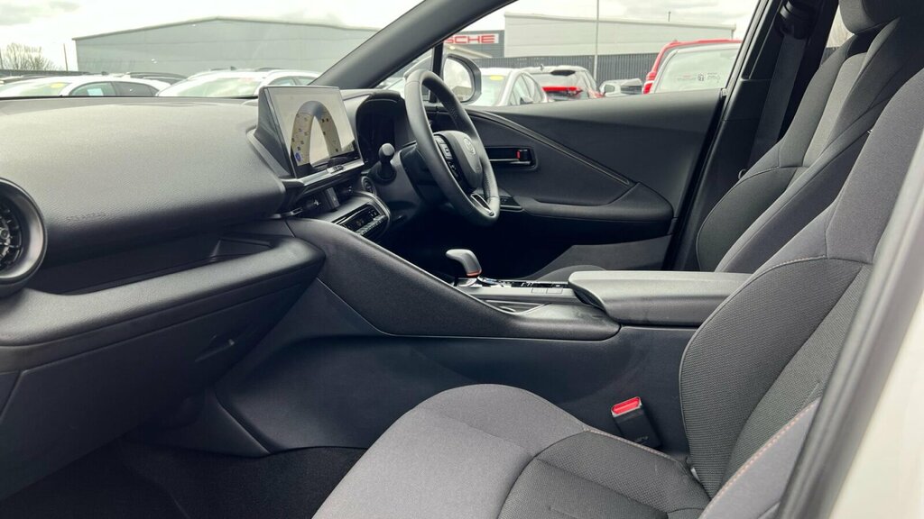 Toyota C-Hr 2.0 Vvt 13.6Kwh Design Cvt Euro 6 Ss SL75WRU White #5