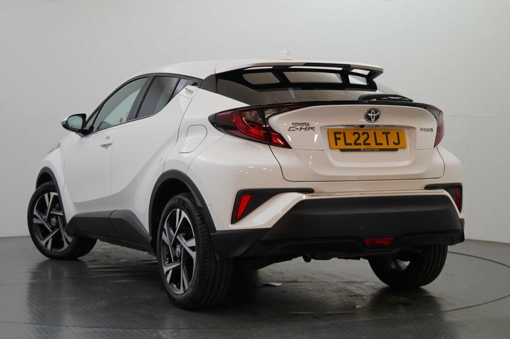 Toyota C-Hr 1.8 Vvt-h Design Cvt Euro 6 Ss FL22LTJ White #3