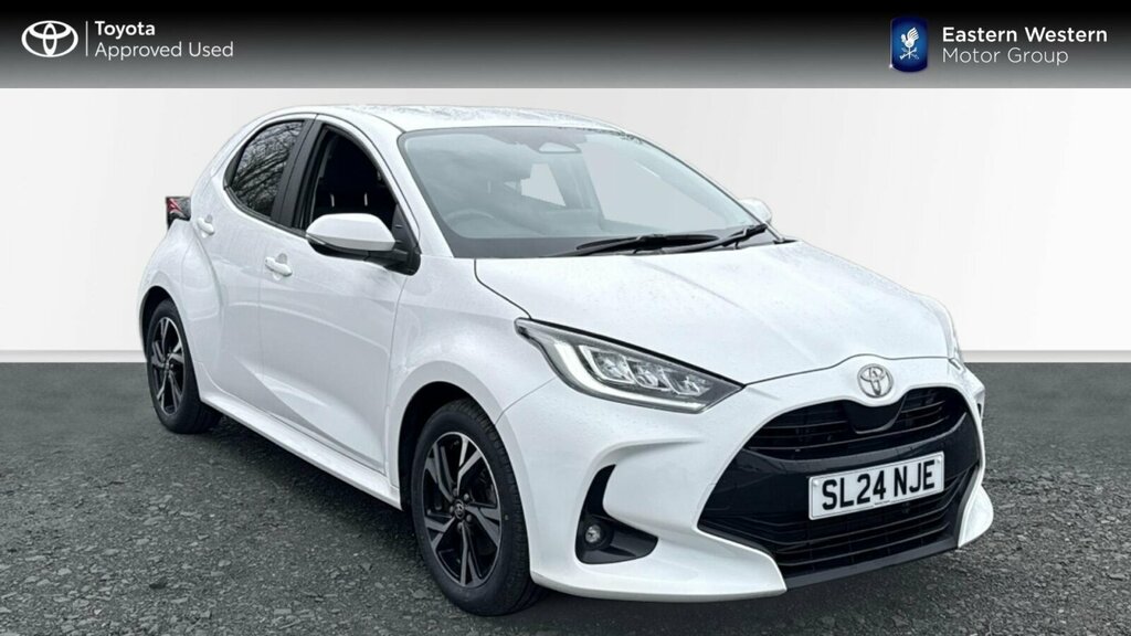 Toyota Yaris 1.5 Vvt-h Design Hatchback Hybrid E-cvt White