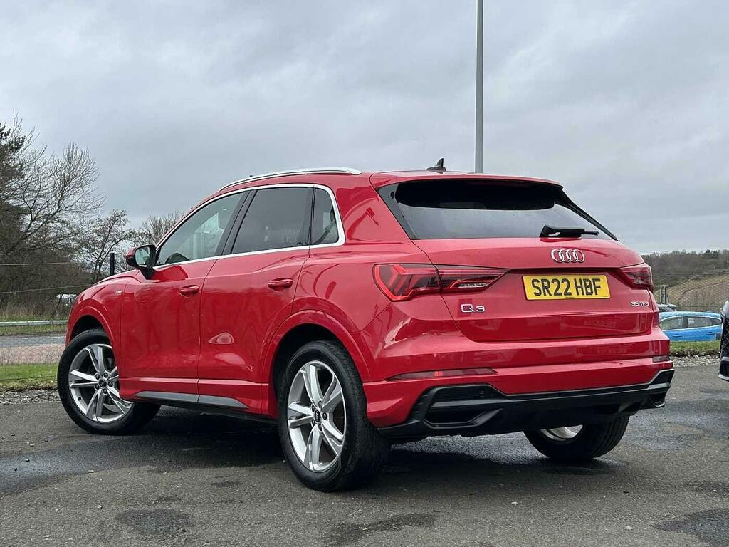 Audi Q3 35 Tfsi S Line S Tronic SR22HDF Red #3