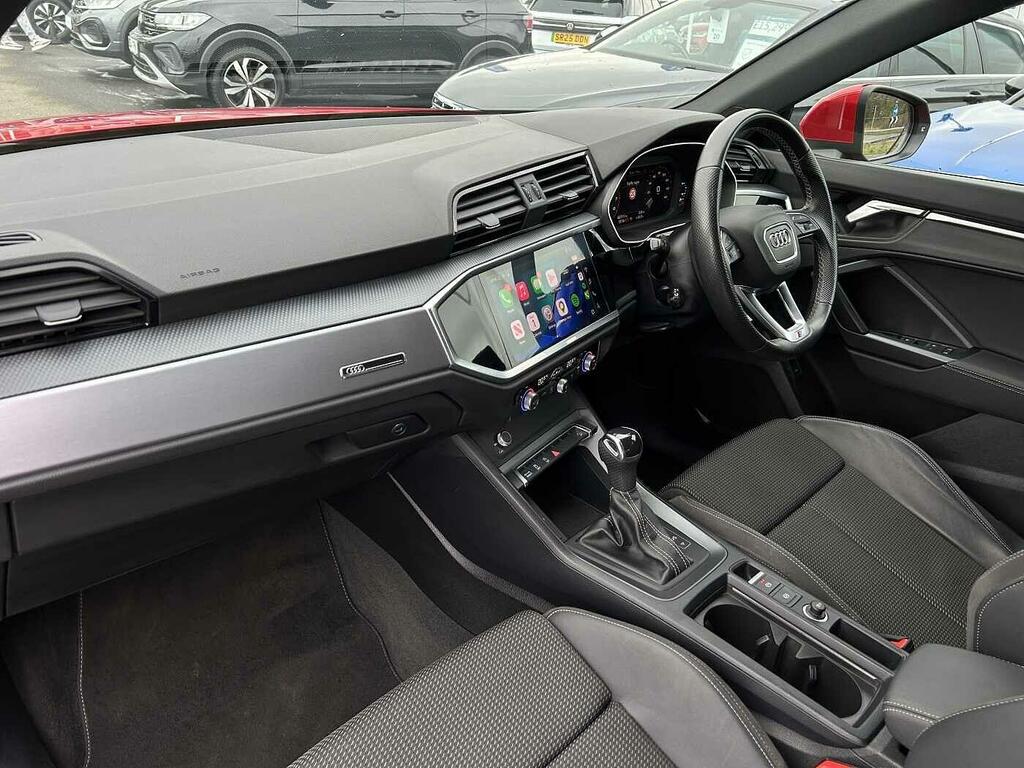Audi Q3 35 Tfsi S Line S Tronic SR22HDF Red #2