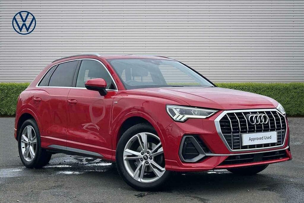 Audi Q3 35 Tfsi S Line S Tronic Red