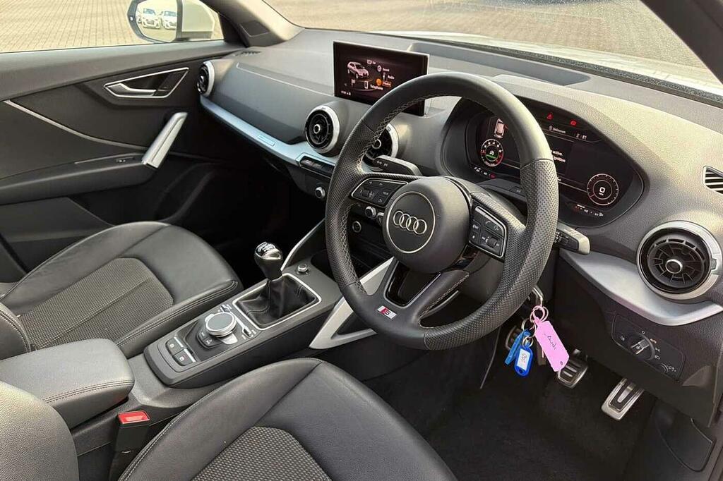 Audi Q2 S Line 35 Tfsi 150 Ps 6-Speed EJ73UKE Silver #6