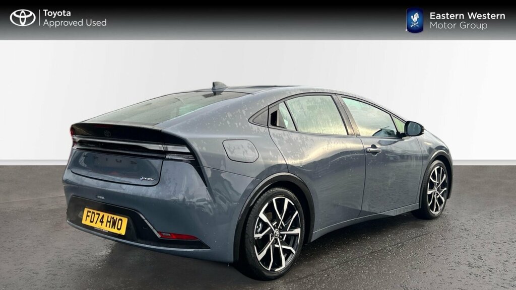 Toyota Prius 2.0 13.6Kwh Excel Cvt Euro 6 Ss FD74HWO Grey #2