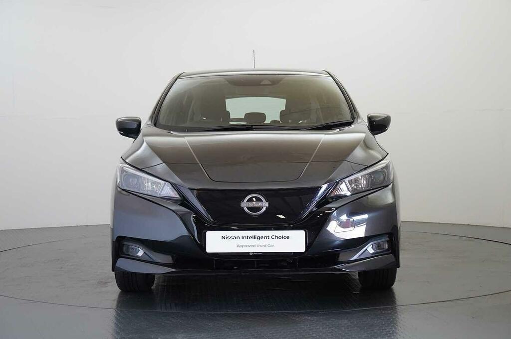 Nissan Leaf 39Kw Acenta With Rear View Camera And Apple ME72CUJ Black #4