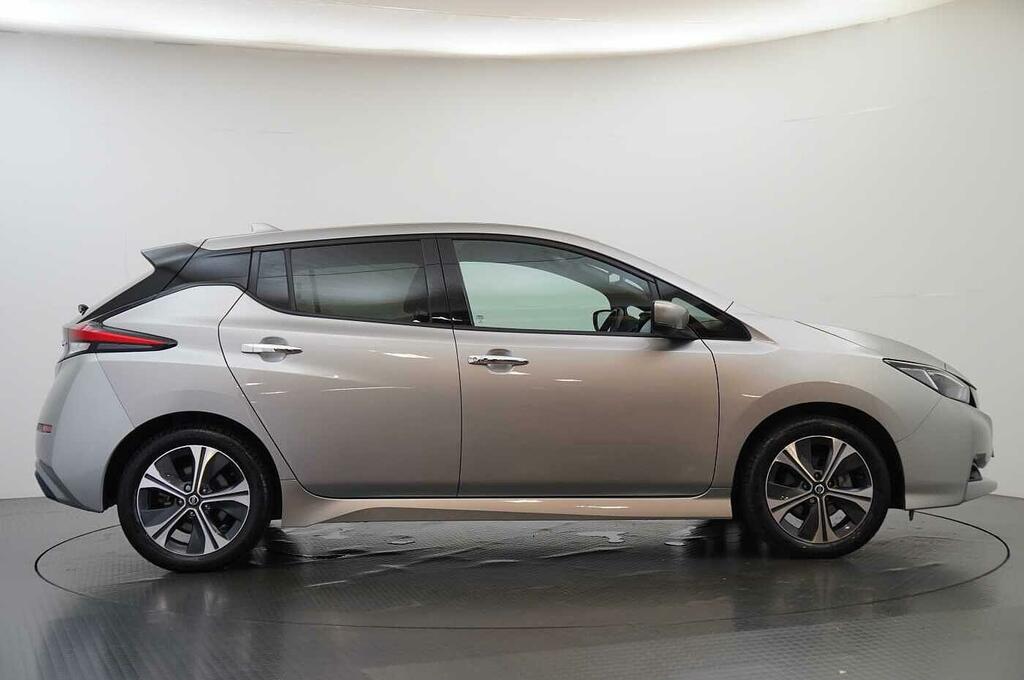 Nissan Leaf 40Kw N-connecta With Sat Nav And 360 View Cam BN22OKU Silver #6