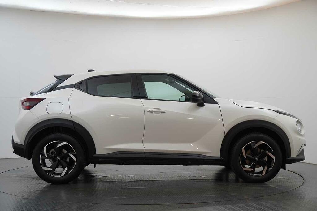 Nissan Juke 1.0 Dig-t 114 N-connecta With Sat Nav And Rear Vie SK23CCF White #6