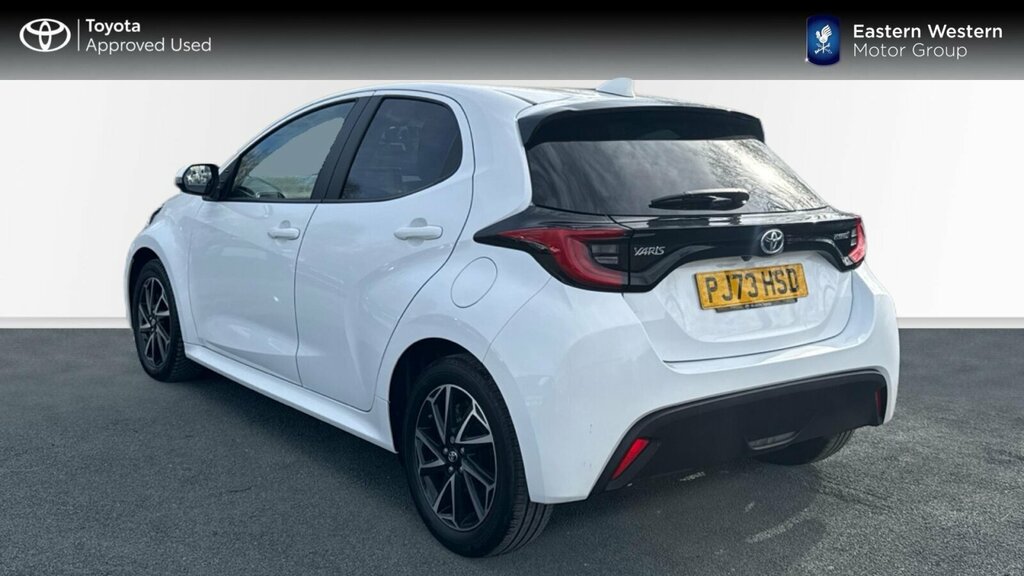 Toyota Yaris 1.5 Vvt-h Design Hatchback Hybrid E-cvt PJ73HSD White #4