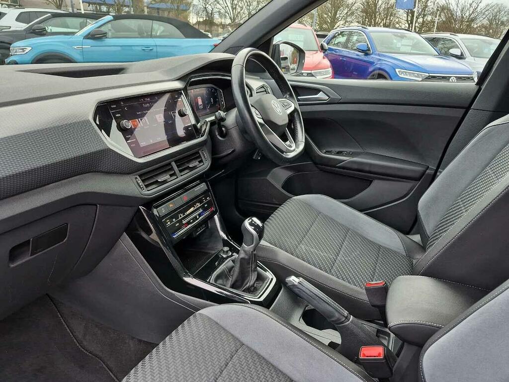 Volkswagen T-Cross R-line 1.0 Tsi 110Ps 6-Speed KN72MTX Black #2