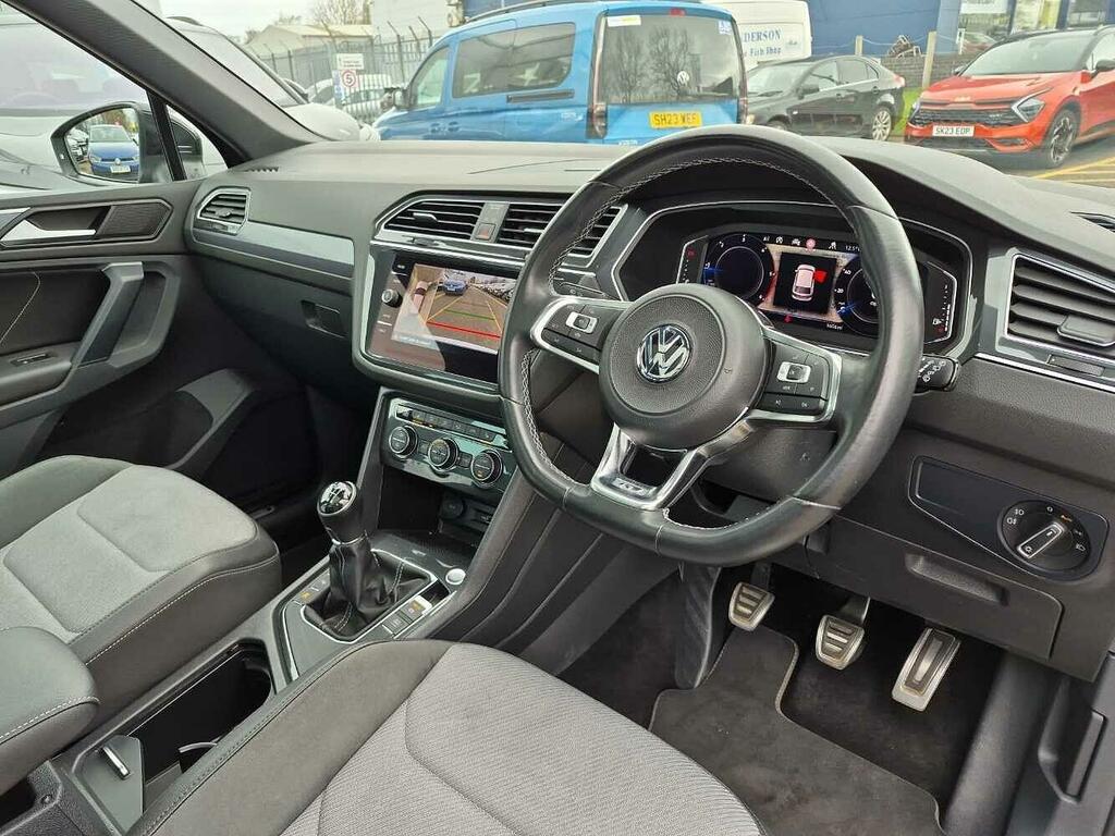Volkswagen Tiguan R-line Tech 2.0 Tdi 2Wd 150Ps 6-Speed Black #6