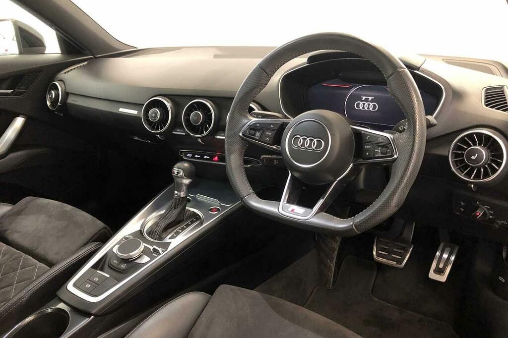 Audi TT Coup- Black Edition 40 Tfsi 197 Ps S Tronic SL70UJT Red #6