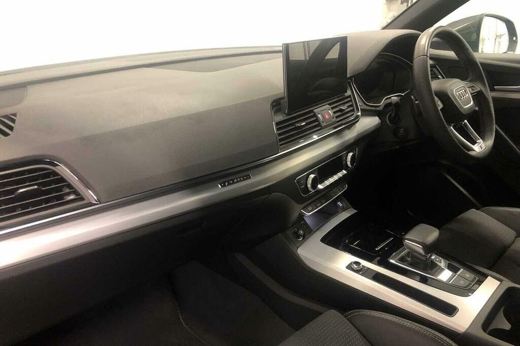 Audi Q5 S Line 40 Tdi Quattro 204 Ps S Tronic SM22HDF Grey #2