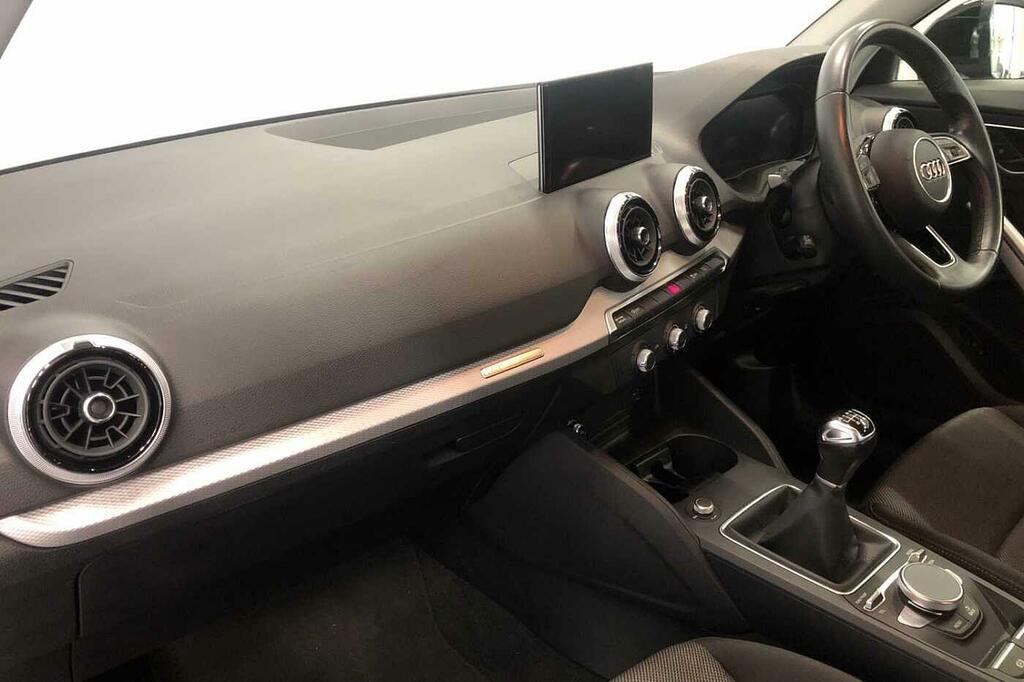 Audi Q2 Sport 30 Tfsi 110 Ps 6-Speed SL22XRE Black #2