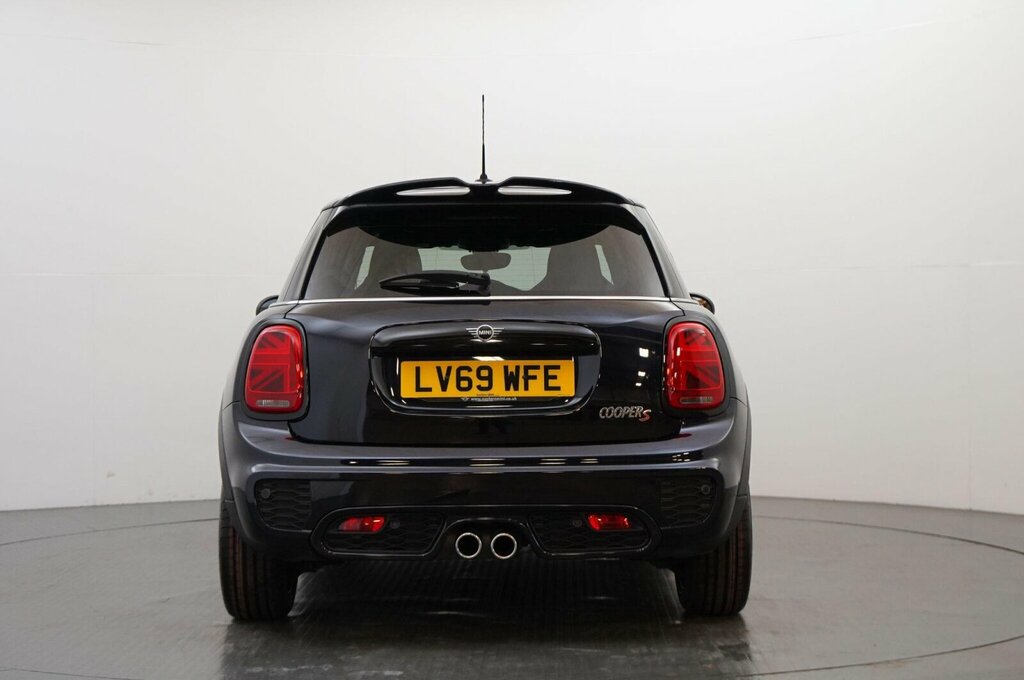 Mini Hatch 5-Door Hatch Cooper S Sport LV69WFE Black #5