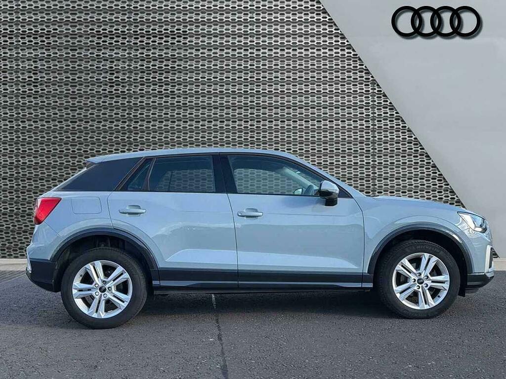 Audi Q2 Sport 30 Tfsi 110 Ps 6-Speed SR23ODN Grey #4