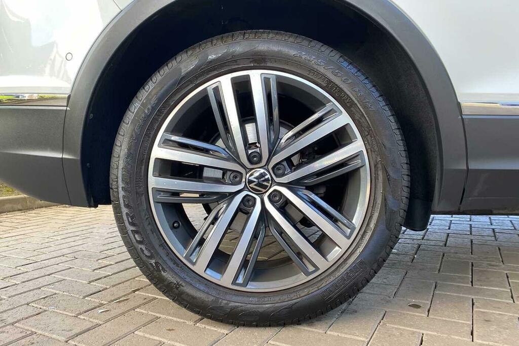 Volkswagen Tiguan 1.5 Tsi 150 Elegance SK23HXV White #5