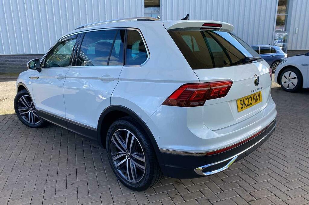 Volkswagen Tiguan 1.5 Tsi 150 Elegance SK23HXV White #3
