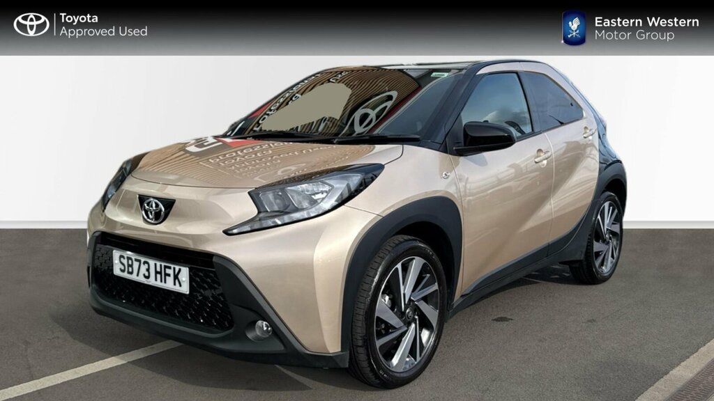 Toyota Aygo X 1.0 Vvt-i Edge X-shift Euro 6 Ss SB73HFK Beige #3
