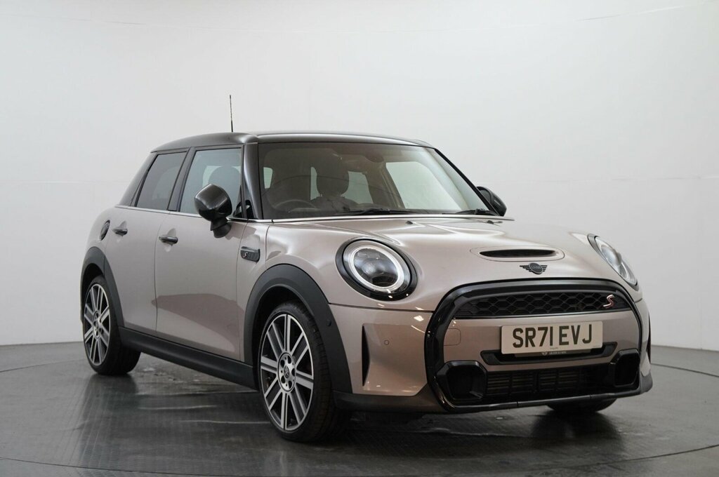 Mini Hatch 5-Door Hatch Cooper S Exclusive SR71EVJ Grey