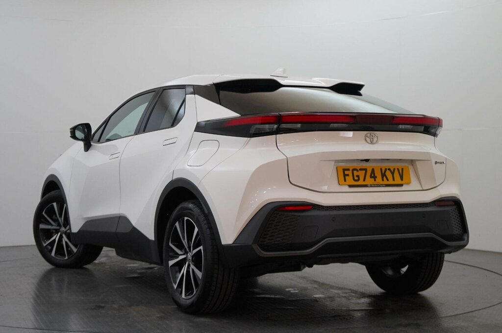 Toyota C-Hr 2.0 Vvt 13.6Kwh Design Cvt Euro 6 Ss FG74KYV White #3