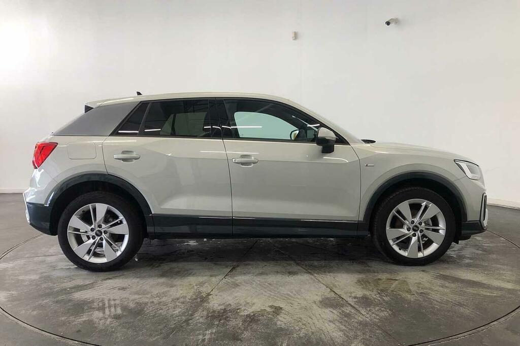 Audi Q2 S Line 30 Tfsi 116 Ps 6-Speed SK75XAT Silver #4