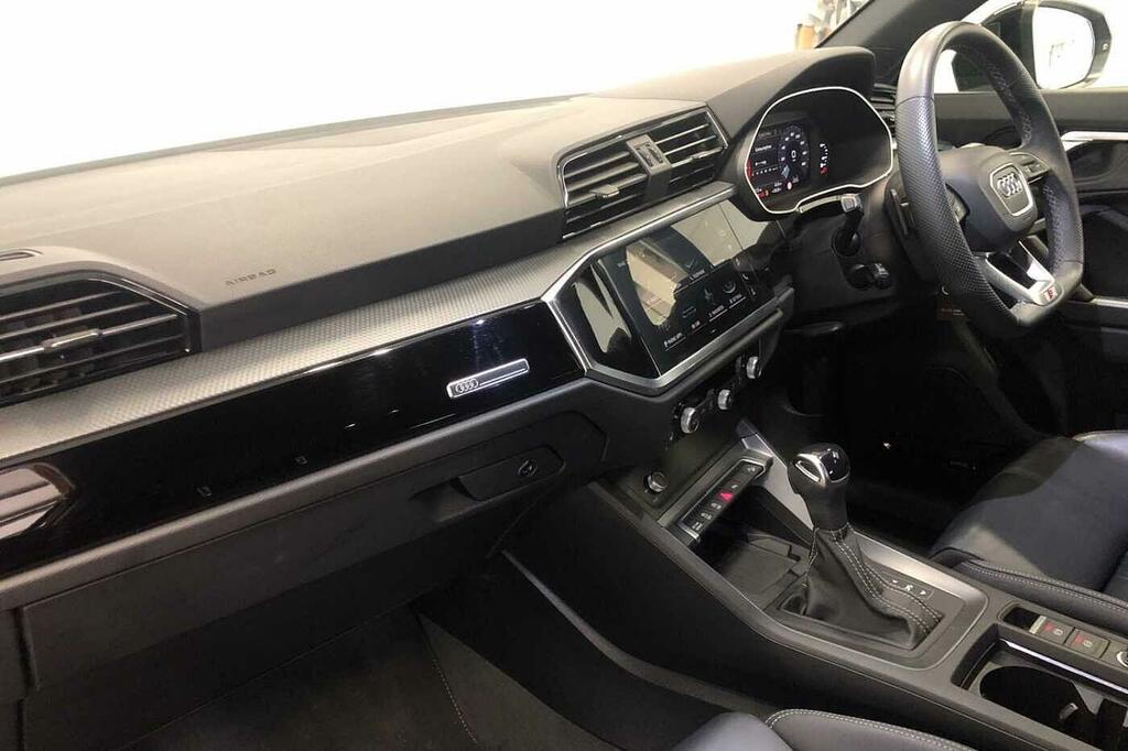 Audi Q3 Black Edition 35 Tfsi 150 Ps S Tronic SN24PGL Blue #2