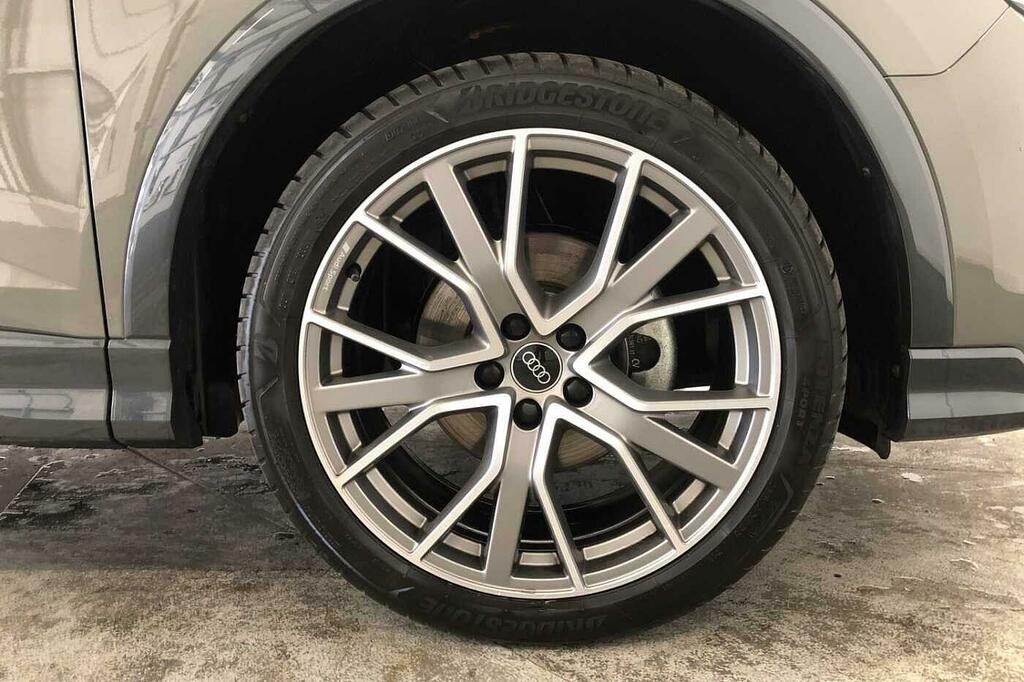 Audi Q3 Black Edition 35 Tfsi 150 Ps S Tronic SF75WWM Grey #5