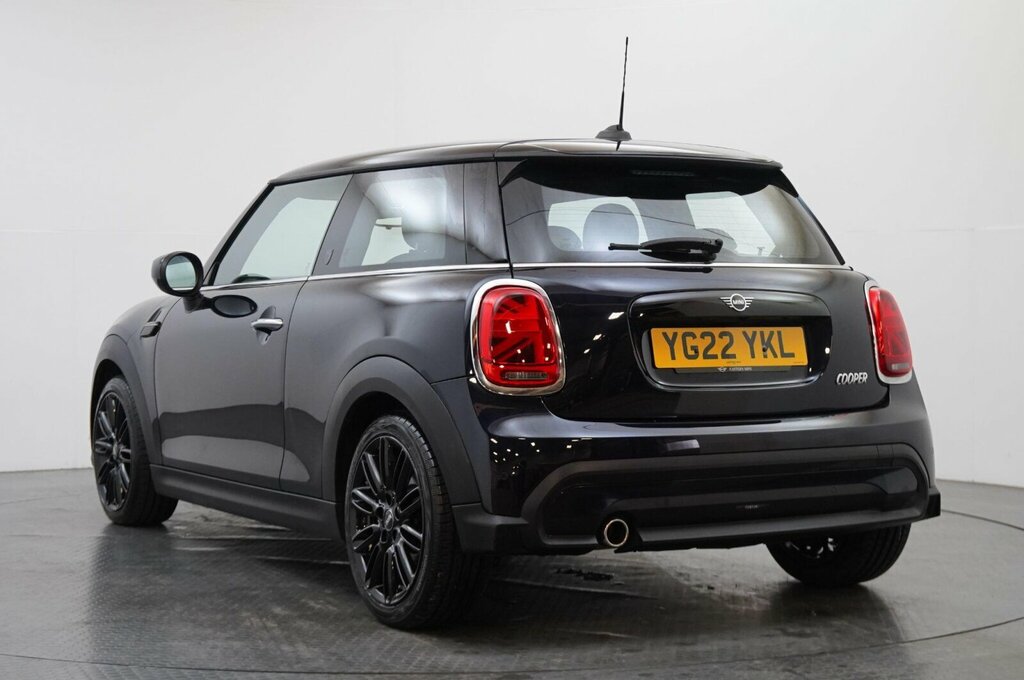 Mini Hatch 3-Door Hatch Cooper Exclusive YG22YKL Black #3