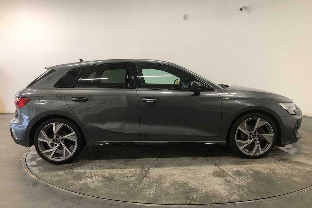 Audi A3 Black Edition 35 Tfsi 150 Ps S Tronic SO25HWH Grey #4