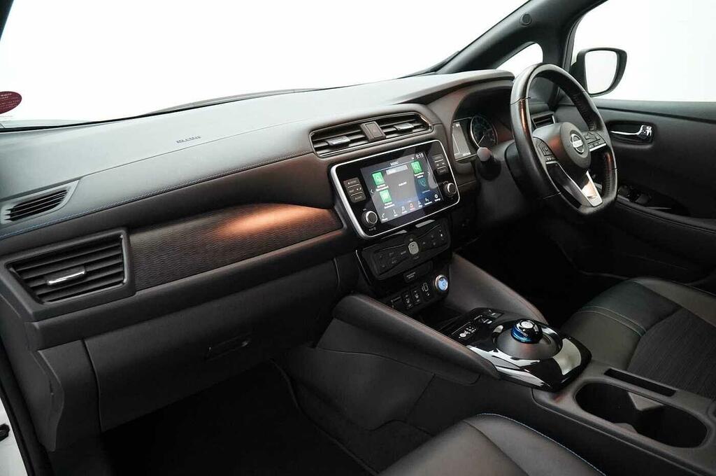 Nissan Leaf 40Kw N-connecta With Sat Nav And 360 Around V HF22XEA White #2