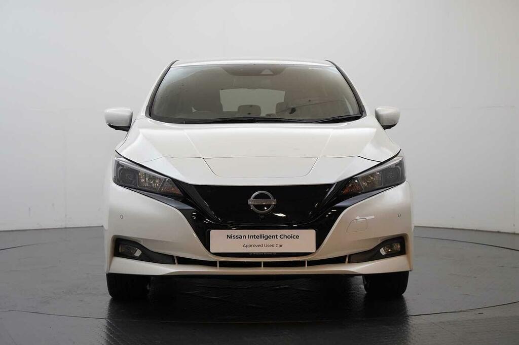 Nissan Leaf 39Kw N-connecta With Sat Nav And 360 View Cam LB72MKE White #4