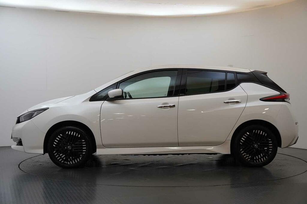 Nissan Leaf 39Kw N-connecta With Sat Nav And 360 View Cam LB72MKE White #5
