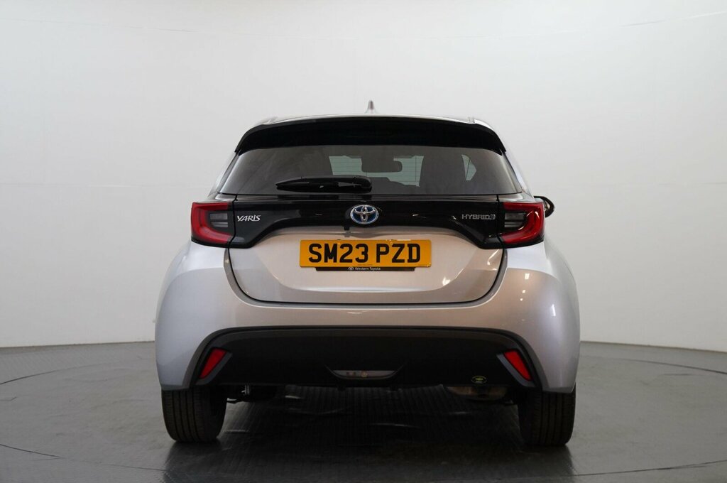 Toyota Yaris 1.5 Vvt-h Design E-cvt Euro 6 Ss SM23PZD Silver #6