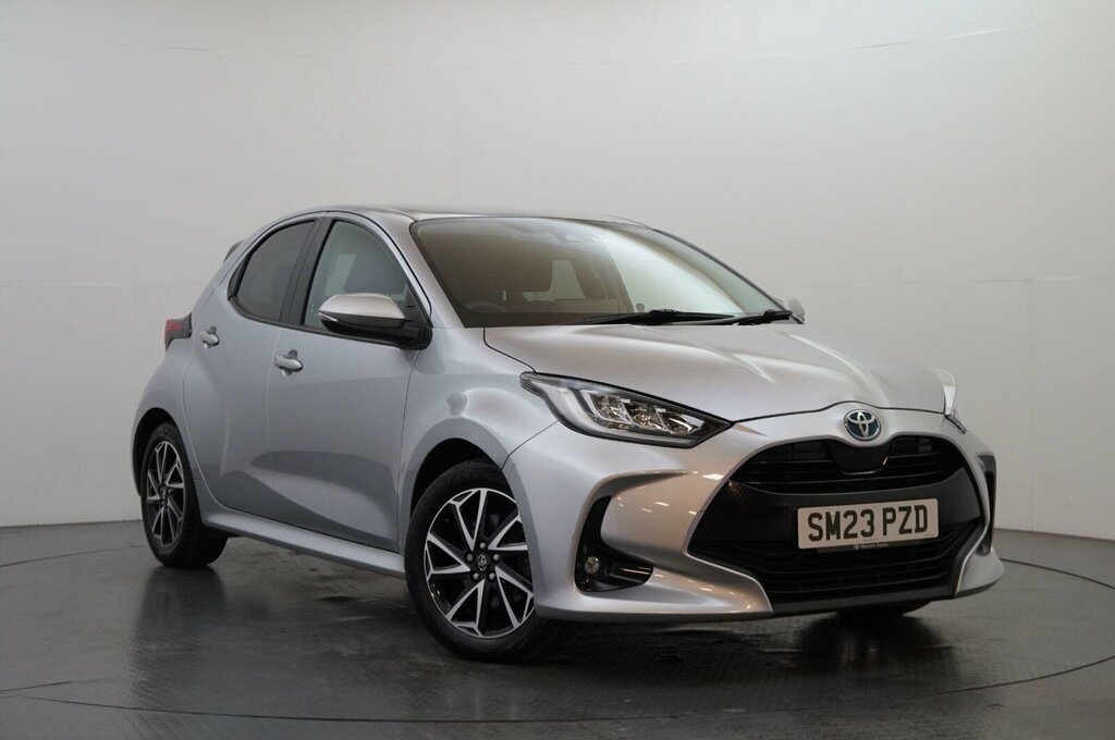 Toyota Yaris 1.5 Vvt-h Design E-cvt Euro 6 Ss Silver