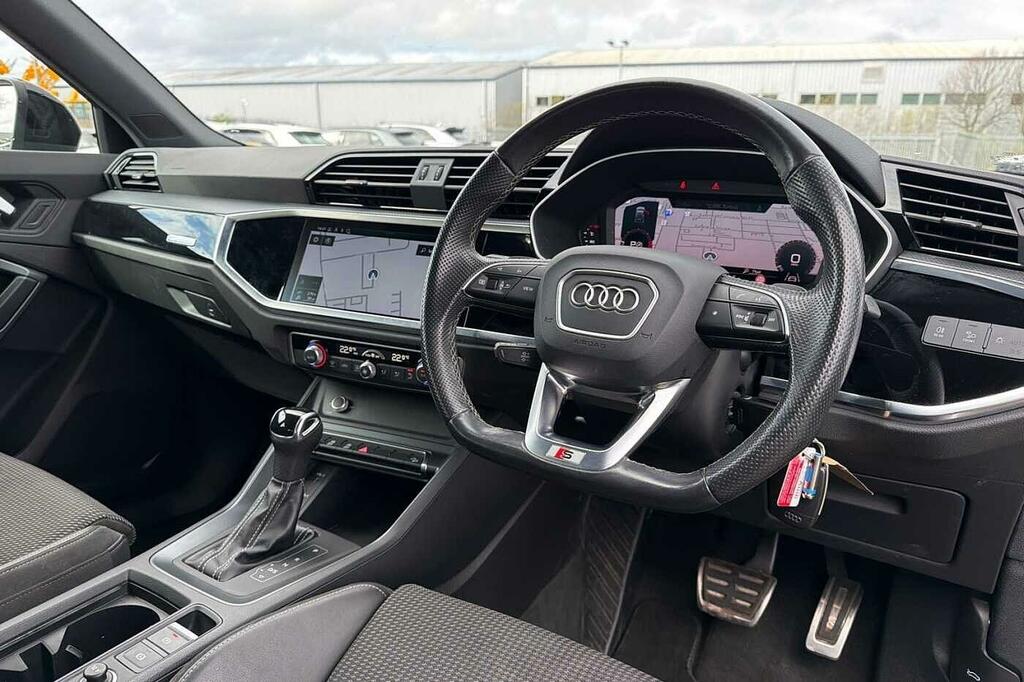 Audi Q3 Black Edition 35 Tdi 150 Ps S Tronic SK71WSE White #6