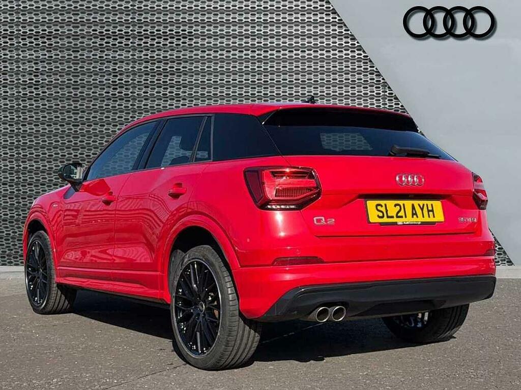 Audi Q2 Black Edition 35 Tfsi 150 Ps S Tronic SL21AYH Red #3