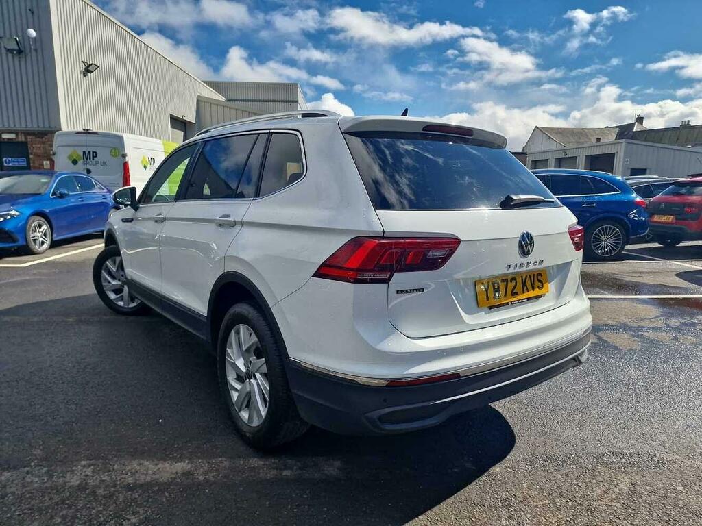 Volkswagen Tiguan Allspace 1.5 Tsi Life Dsg YB72KVS White #3