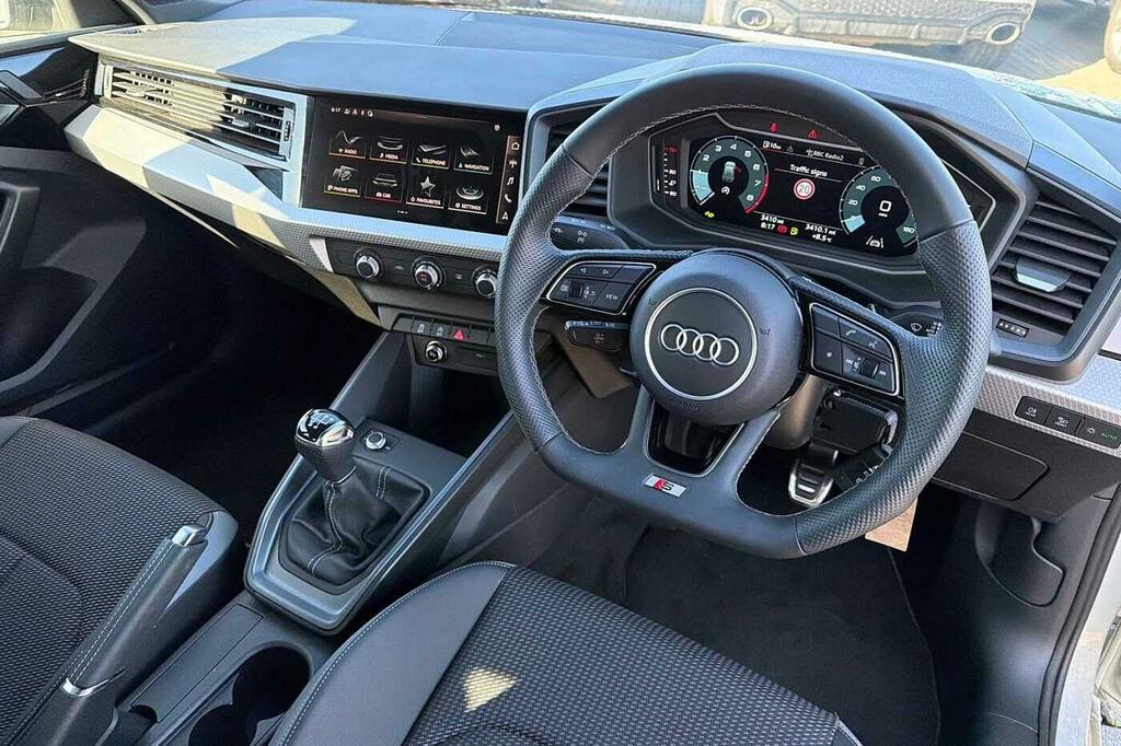 Audi A1 Black Edition 25 Tfsi 95 Ps 5-Speed SN75YEE Silver #6