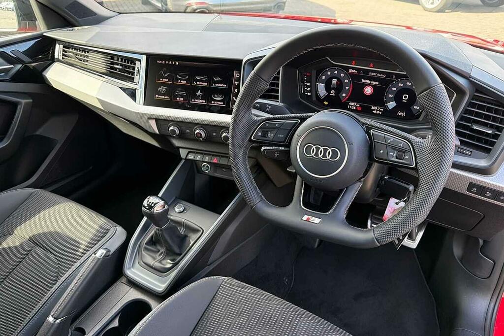 Audi A1 Black Edition 30 Tfsi 116 Ps 6-Speed SL75LUY Red #6