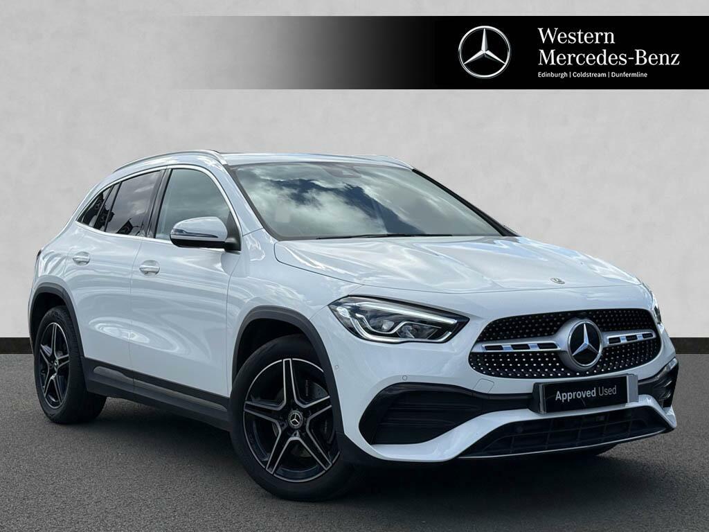 Mercedes-Benz GLA Class Gla 200 Amg Line Executive White