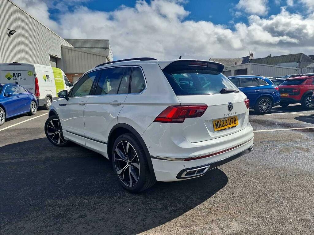 Volkswagen Tiguan 2.0 Tdi R-line Dsg MK23UTB White #3