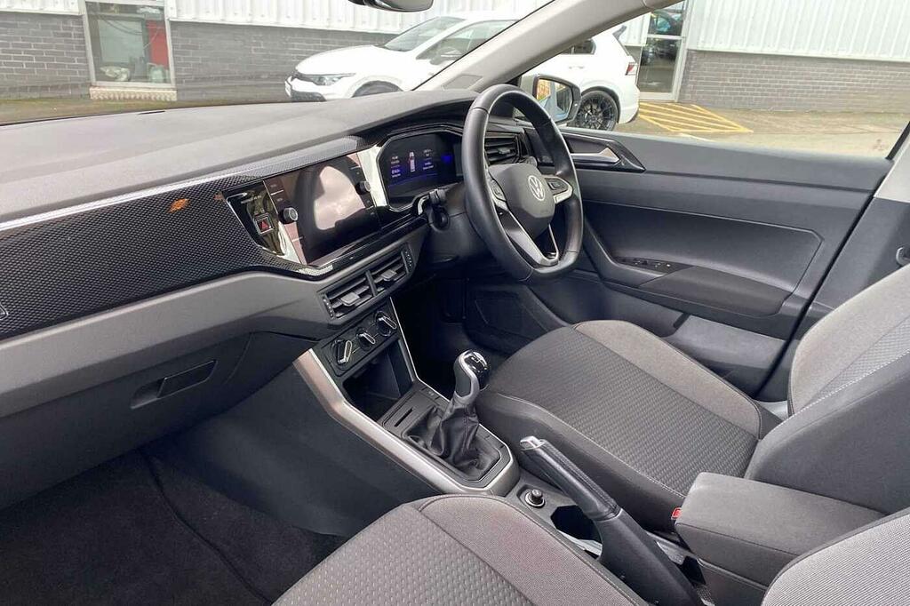 Volkswagen Polo 1.0 Life YS73EBJ Grey #2