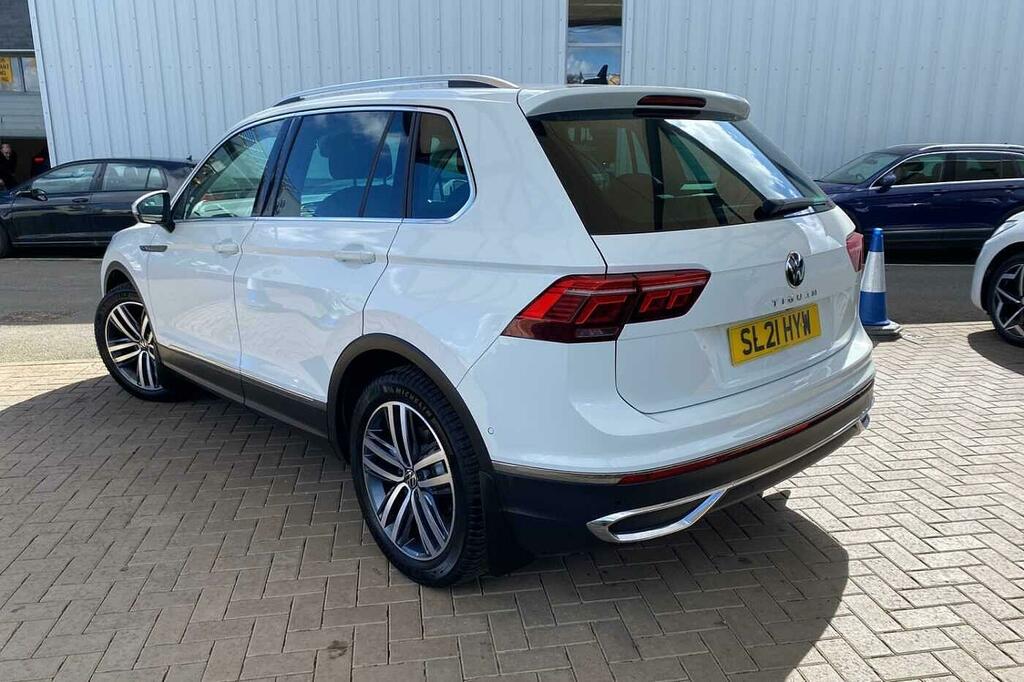 Volkswagen Tiguan 1.5 Tsi 150 Elegance Dsg SL21HYW White #3
