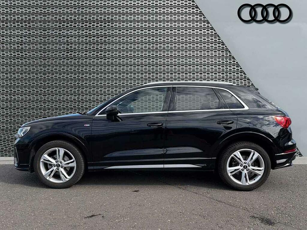 Audi Q3 S Line 35 Tfsi 150 Ps 6-Speed Black #4