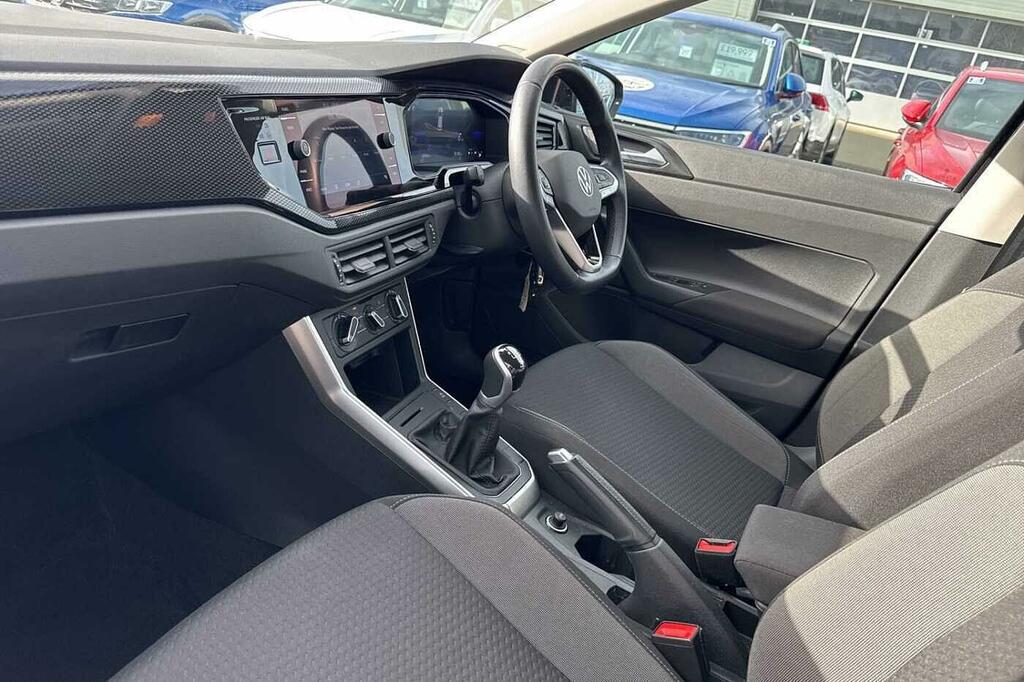 Volkswagen Polo 1.0 Tsi Life GK73KSZ Black #2