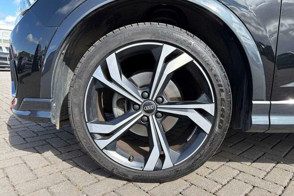 Audi Q3 Edition 1 35 Tfsi 150 Ps 6-Speed ST20YHJ Black #5
