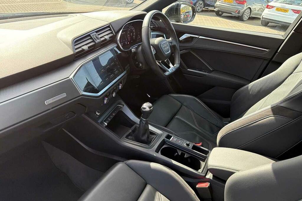 Audi Q3 Edition 1 35 Tfsi 150 Ps 6-Speed ST20YHJ Black #2
