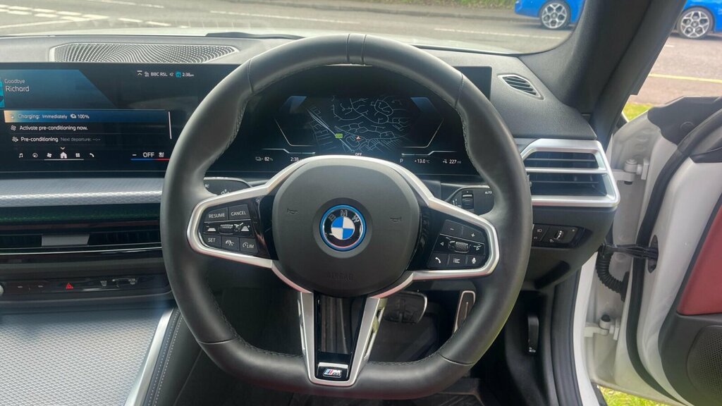 BMW i4 I4 Edrive40 M Sport ST75YJZ White #5