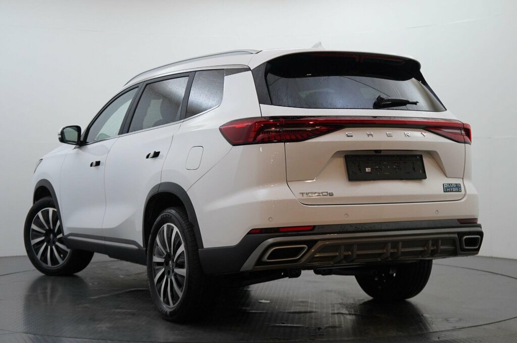 Chery Tiggo 8 1.5T Phev Summit Dht White #3