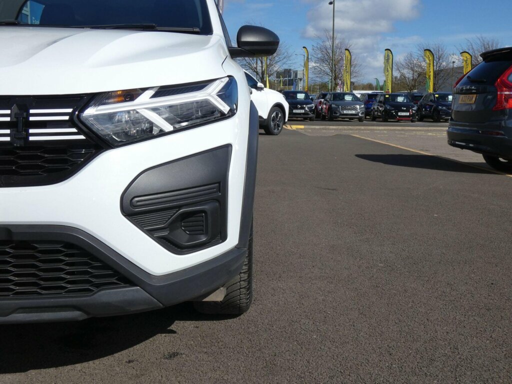 Dacia Jogger 1.0 Tce Essential Euro 6 Ss AJ23EOM White #3